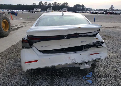 2024 Honda Accord Touring Hybrid z USA, uszkodzony, nr VIN 1HGCY2F81RA058965